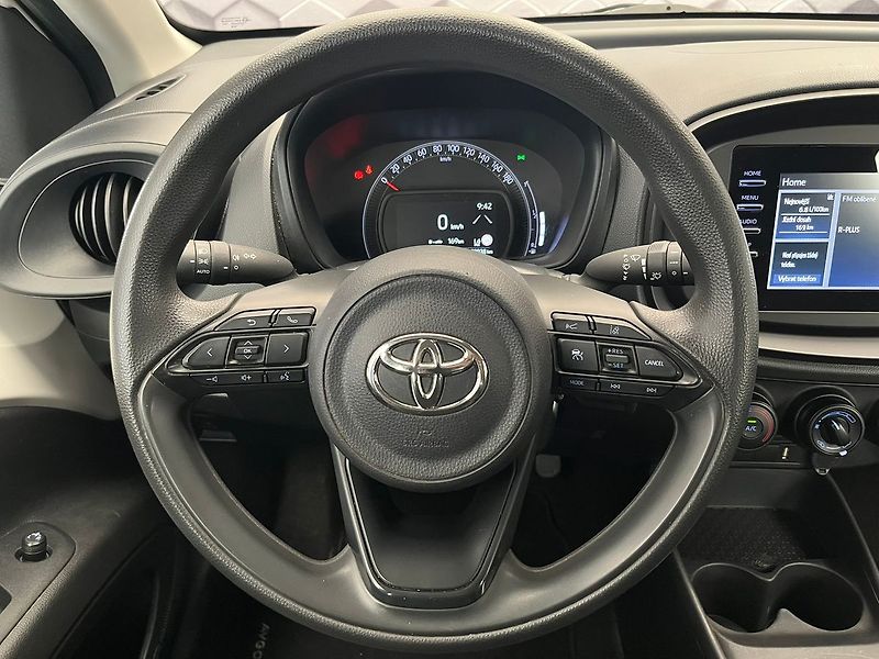 Toyota Aygo X 1.0 VVT-i 53 kW ZAMLUVENO - fotka 9 z 50