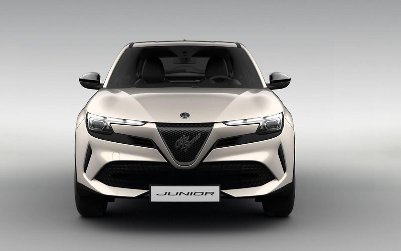 Alfa Romeo Junior (2026)  1,2 T 145 PS automat - fotka 7 z 26