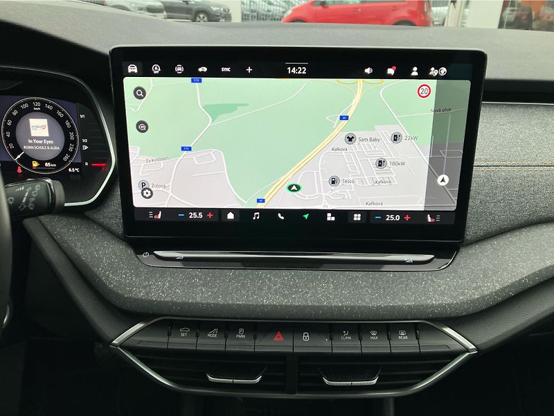 Škoda Octavia 2.0TDI 110 kW DSG TOP SELECTIO - fotka 16 z 30
