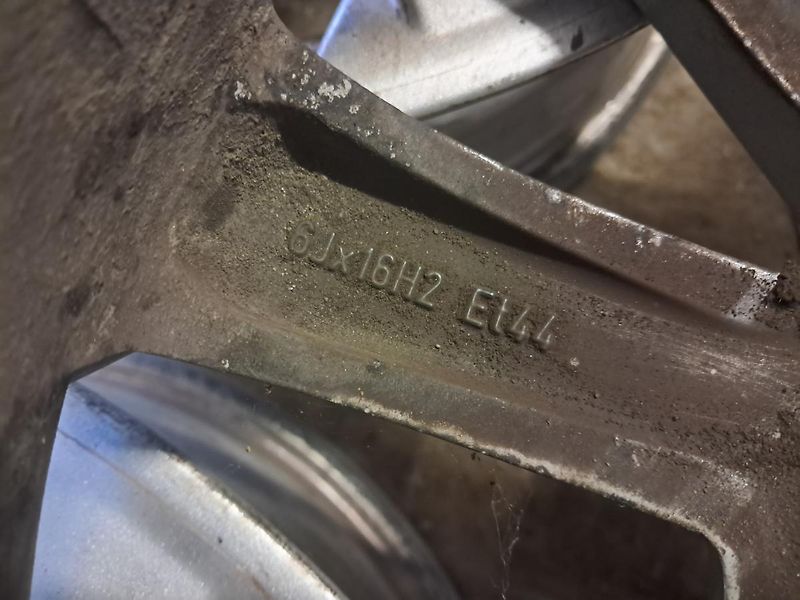 Opel Vectra alu kola 5x110 R16 - fotka 7 z 7
