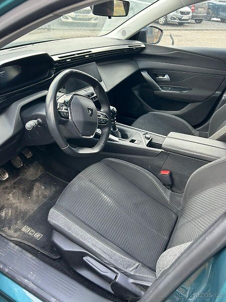 Peugeot 308 (2022) - fotka 10 z 10