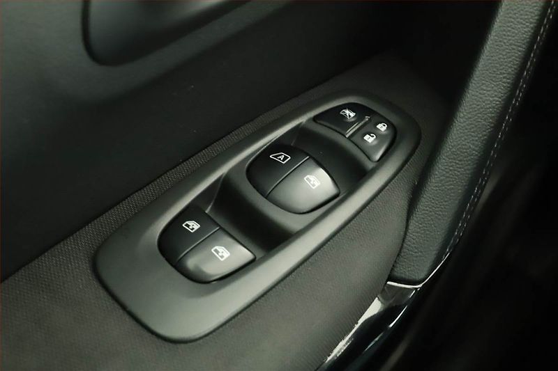 Renault Kadjar (2018) 1.2 TCe, Tempomat - fotka 11 z 14