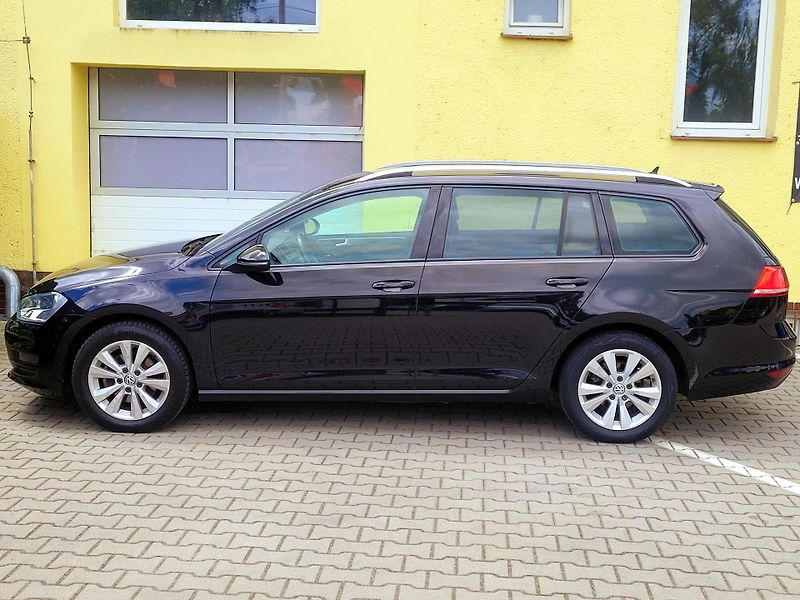 Volkswagen Golf 1,2TSi *SERV.KNIHA*            - fotka 10 z 45