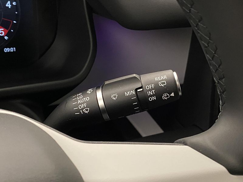 Land Rover Defender (2026) 130 D250 X-Dynamic SE - fotka 29 z 64