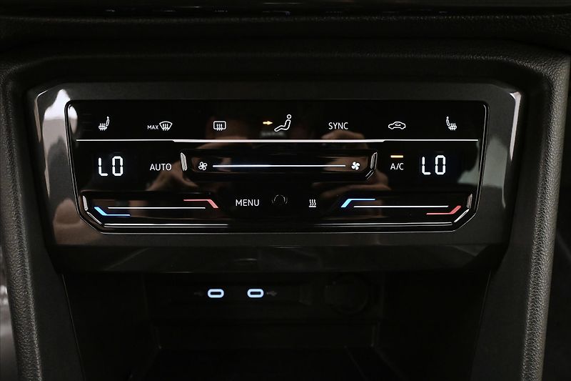 Seat Tarraco 2,0 TSI 180 kW 4x4 DSG X-Perie - fotka 21 z 33