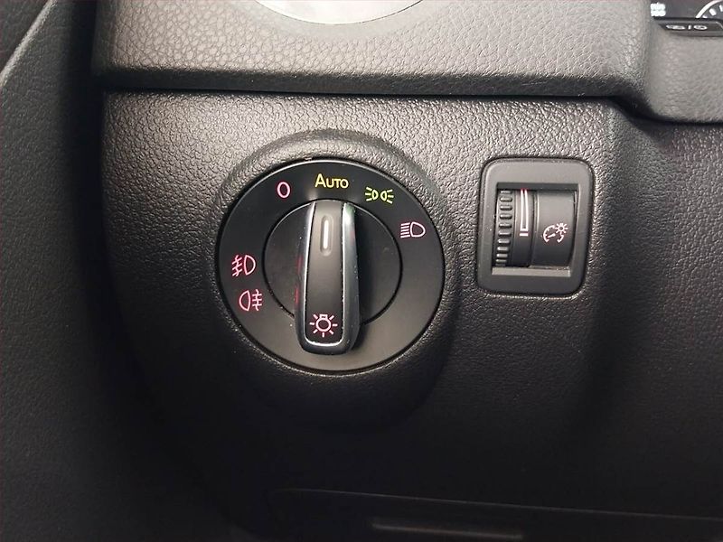 Volkswagen Tiguan (2014) R-Line 2.0 TDI, 4X4, Automat - fotka 20 z 24
