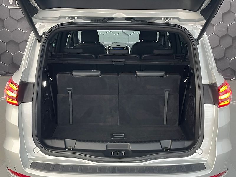 Ford S-MAX 2.5 HEV ST-Line 7míst - fotka 36 z 78