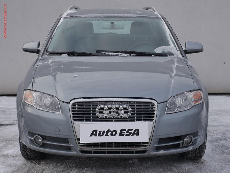 Audi A4 (2006) 1.9 TDi, AAC, TZ - fotka 2 z 14
