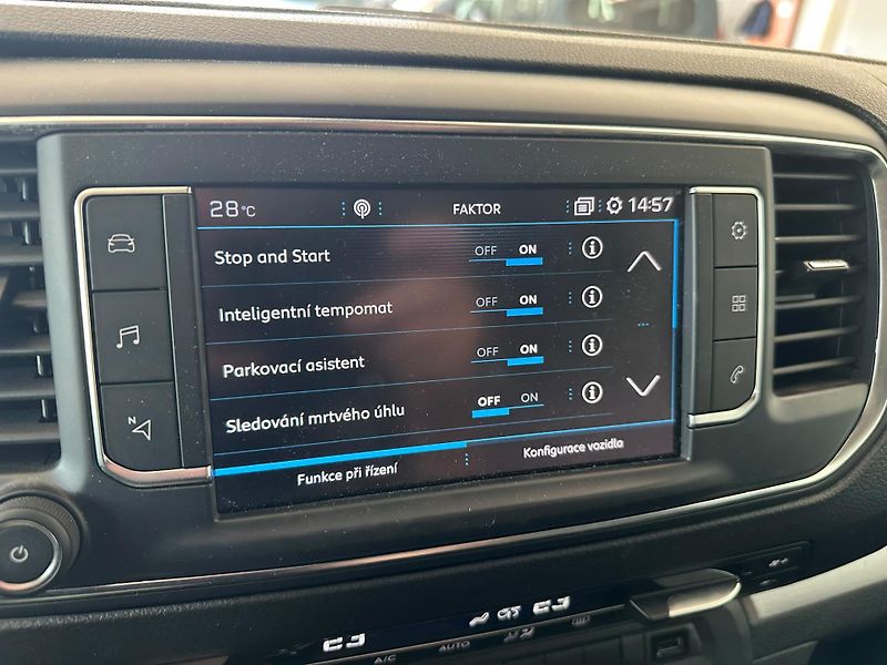 Peugeot Traveller 2.0BlueHDi,Allure,180HP,aut.   - fotka 13 z 22