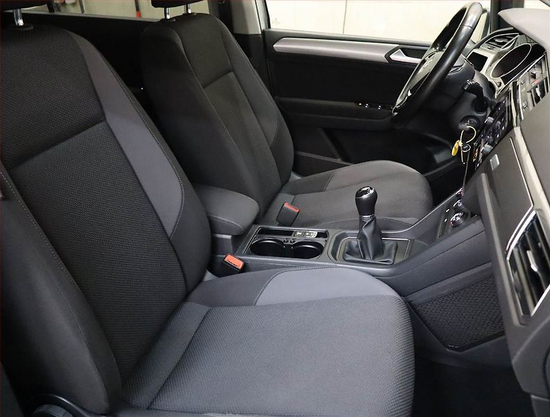 Volkswagen Touran (2018) Comfortline 1.6 TDI, Tempomat - fotka 9 z 17