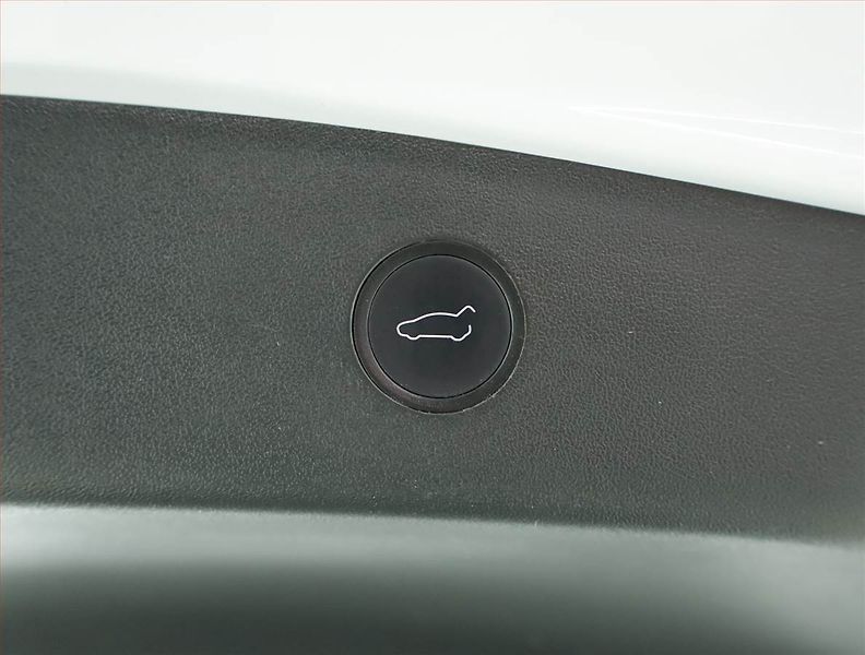 Tesla Model 3 (2022) Long Range 4WD 79kWh, SoH 90% - fotka 21 z 23