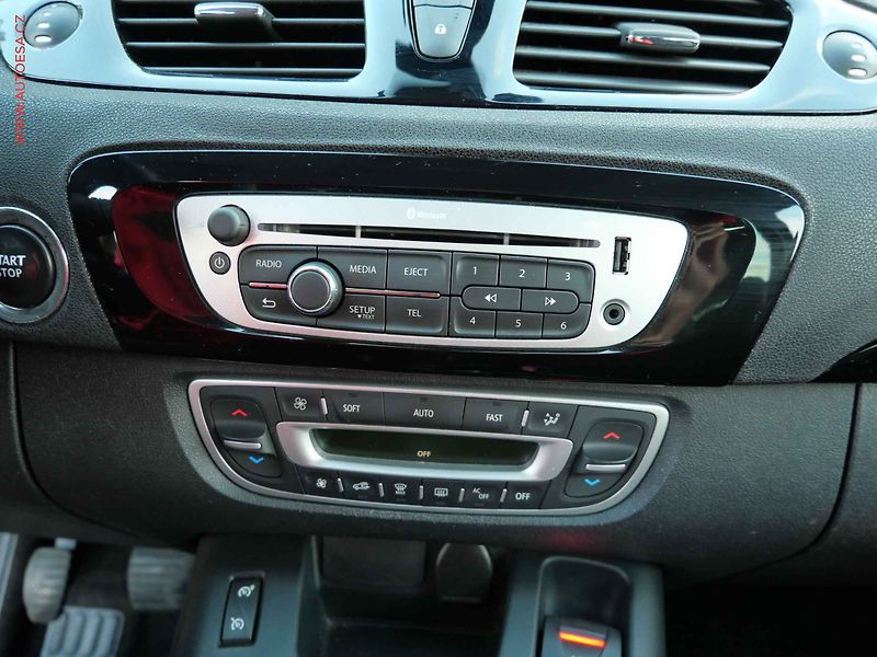 Renault Mégane (2014) 1.6 dCi, BOSE Edition - fotka 14 z 25