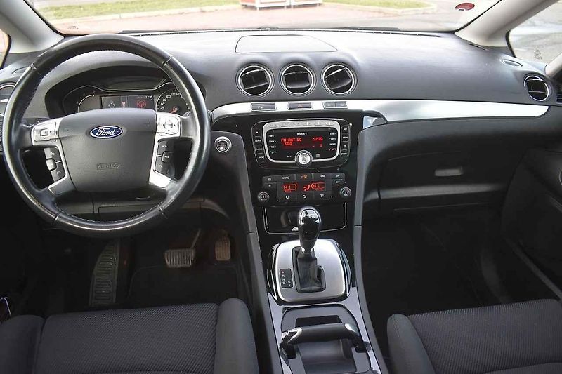 Jízdní vlastnosti vozu S-Max potěší každého nadšeného řidiče