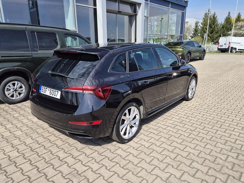 Škoda Scala (2023) 1.5 TSI MONTE CARLO MAN6  - fotka 4 z 35