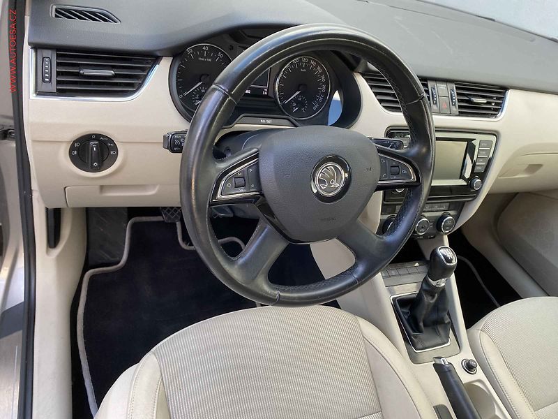 Škoda Octavia (2013) 1.2 TSi, Elegance, bixen, TZ - fotka 12 z 17