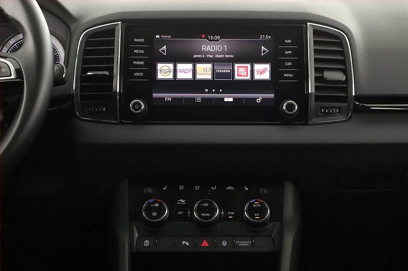 Škoda Karoq (2019) 1.5 TSI, Automat, ČR,1.maj - fotka 9 z 16