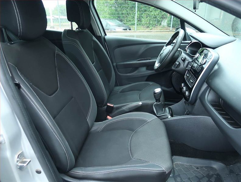 Renault Clio (2018) 0.9 TCe, ČR,1.maj, Serv.kniha - fotka 9 z 19