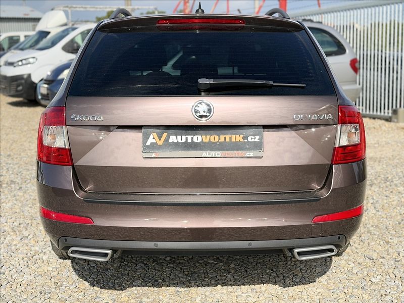Škoda Octavia TDI DSG F1 NAVI, EL.KUFR - fotka 6 z 34