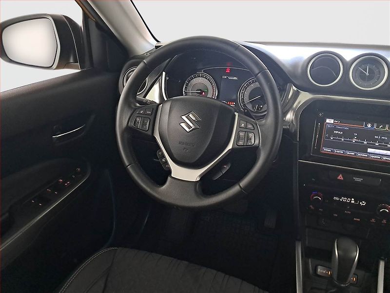 Suzuki Vitara (2019) Elegance 1.4 BoosterJet - fotka 7 z 19