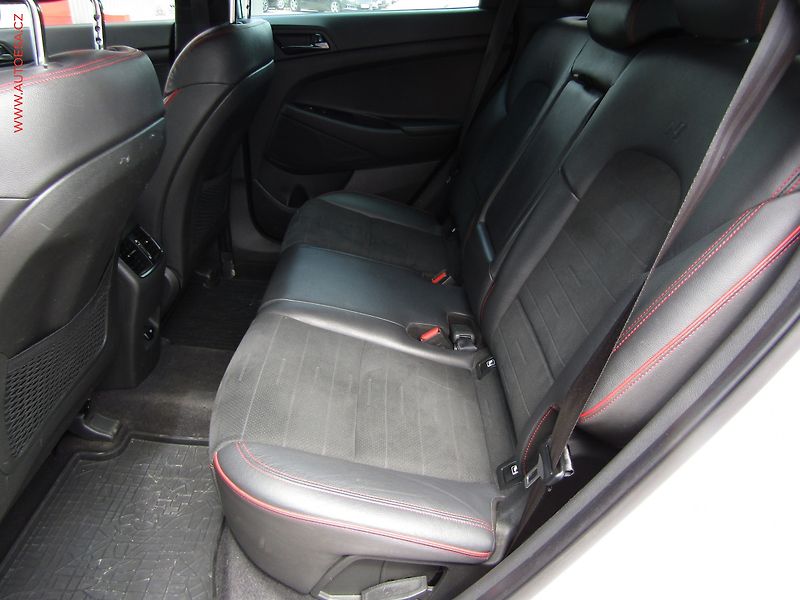 Hyundai Tucson (2020) 1.6T-GDi 4x4, ČR, N Line, AT - fotka 10 z 21