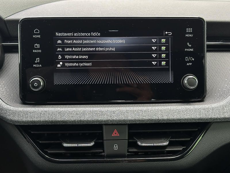 Škoda Kamiq 1.0TSi 116PS Selection 2Z.KLIM - fotka 27 z 37
