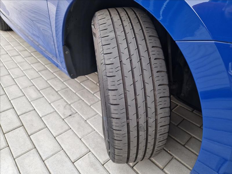Škoda Octavia 2.0TDI Style Combi,ČR,1.Maj. - fotka 46 z 50