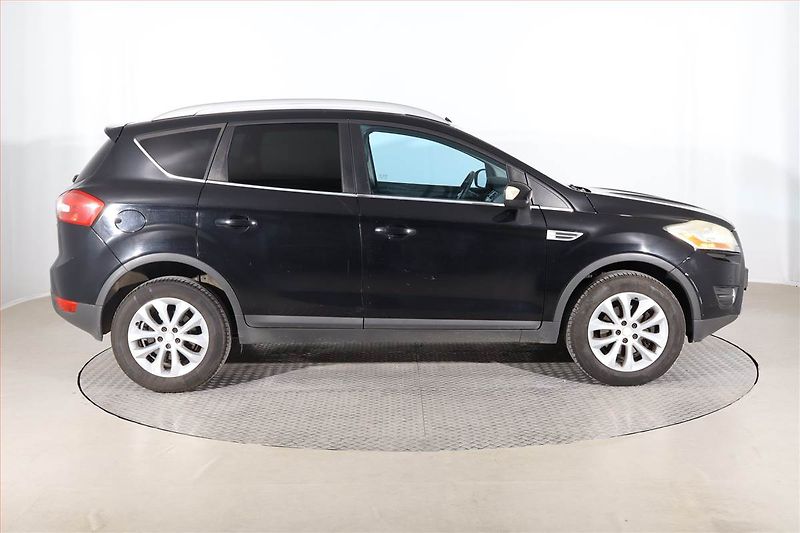 Ford Kuga (2010) 2.0 TDCi, 4X4, Tempomat - fotka 6 z 20