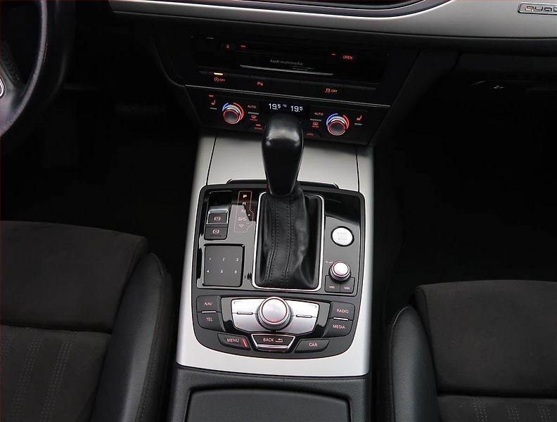 Audi A6 (2015) 3.0 TDI, 4X4, Automat, Kůže - fotka 13 z 28