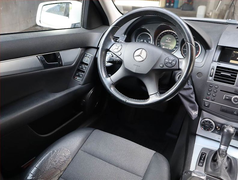 Mercedes-Benz Třídy C (2010) Avantgarde C 200 CDI, Automat - fotka 7 z 16