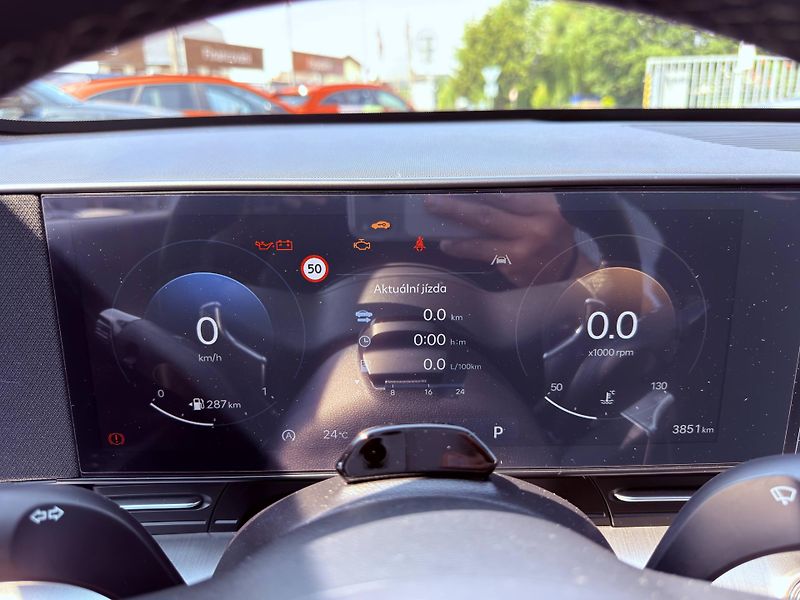 Hyundai Kona 1,6-110KW,AUTOMAT,TAŽNÉ,S-TECH - fotka 17 z 31