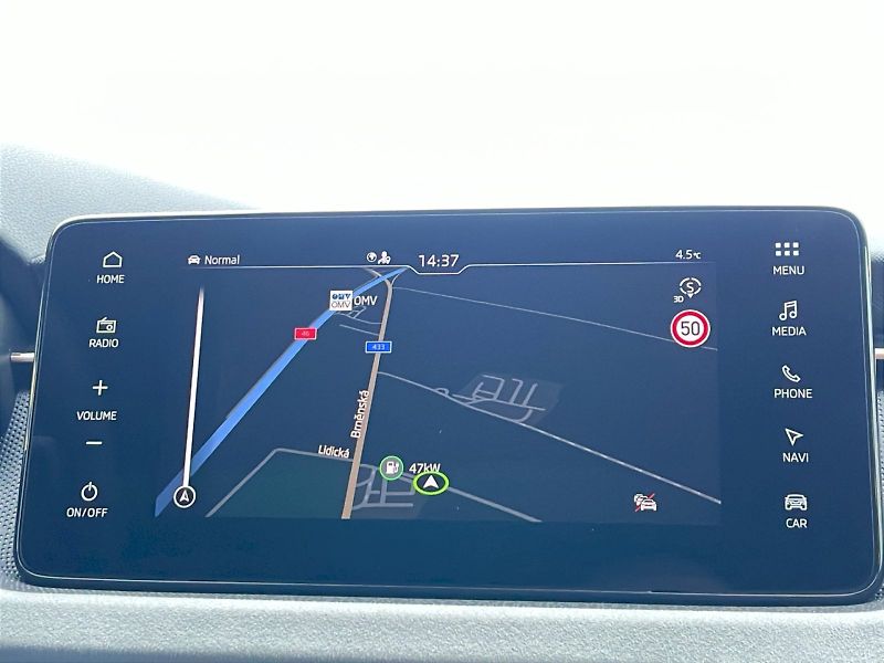 Škoda Scala (2024) 1.5 TSI 110kW Top Selection - fotka 15 z 35