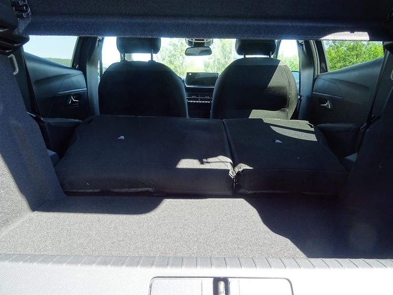 Peugeot 208 (2026) ALLURE Hybrid 110k e-DCS6 - fotka 13 z 44
