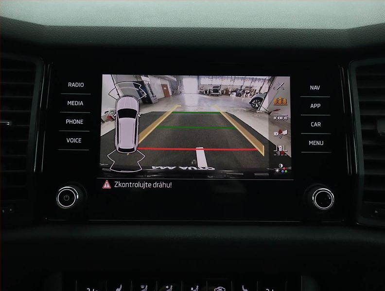 Škoda Kodiaq (2021) Sportline 1.5 TSI - fotka 16 z 18