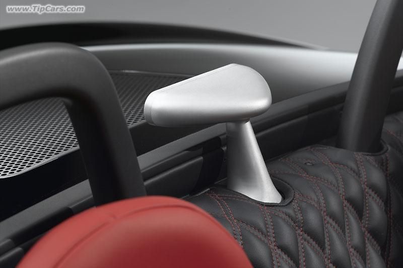 Chcete-li výkony modelu 911, ale více se vám líbí Boxster a ještě k tomu chcete něco extra, RK Spyder by mohl být řešením.
