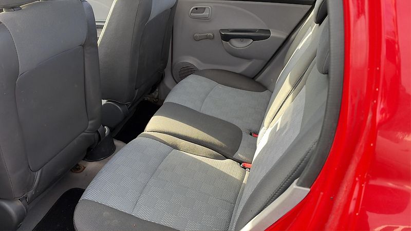 Kia Picanto 1.0i,152 tis km - fotka 13 z 17