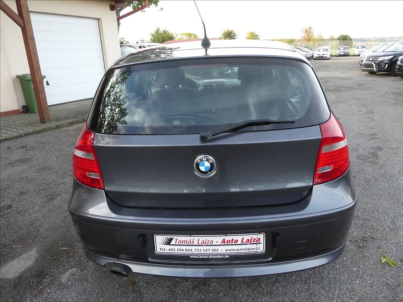 BMW Řada 1 1,6 i 85kW serviska, 2.majitel - fotka 7 z 40