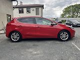 Kia Ceed (2015) 1,6 GDi 99 Kw ČR!!! - náhled 3