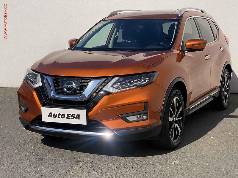 Nissan X-Trail (2018) 2.0 dCi 4x4, Tekna, AT, +ALU - fotka 3 z 23