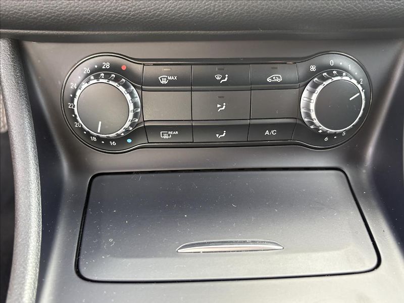 Mercedes-Benz CLA 2,2 220d 130kW,Bi-Xen,Kamera - fotka 10 z 35