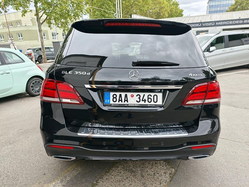 Mercedes-Benz GLE 350d 4M Plná výbava,2.maj - fotka 7 z 34