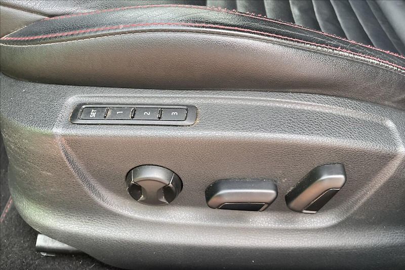 Škoda Octavia 2,0 TDI RS135kw Challenge - fotka 23 z 23