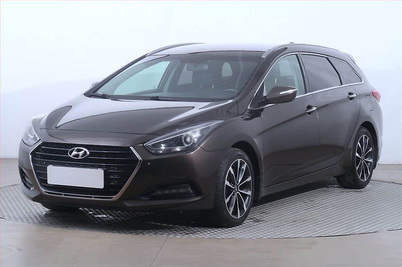 Hyundai i40 (2016) 1.7 CRDi, Serv.kniha, Navi - fotka 2 z 23