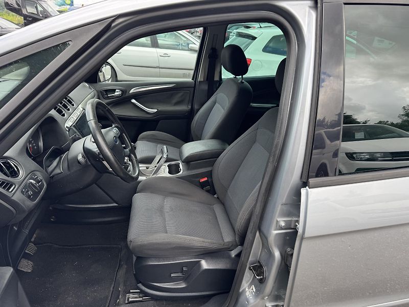Ford S-MAX 2.0 D 7 MIST - fotka 14 z 20