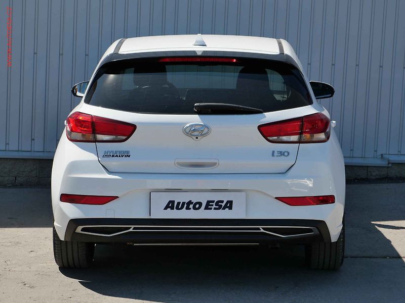 Hyundai i30 (2021) 1.5TGDi - fotka 5 z 22