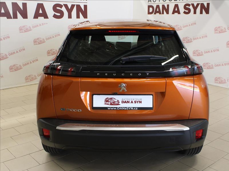 Peugeot 2008 0,0 e-2008 100kw/136hp - fotka 6 z 38