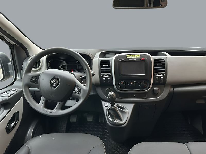 Renault Trafic 1.6dCi 92kW 9 míst - fotka 12 z 20