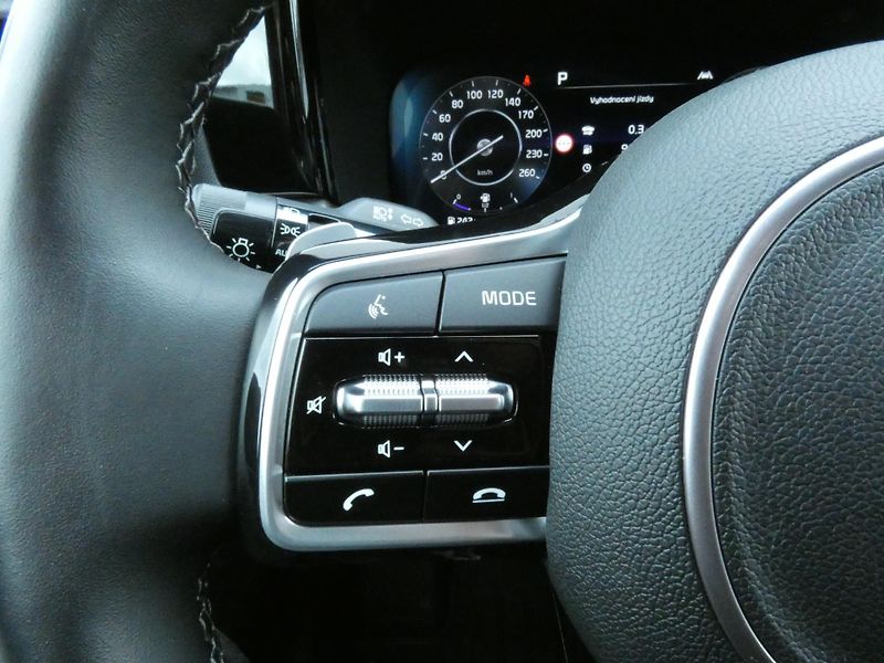 Kia Sorento (2023) Exclusive 2,2 CRDi 4x4 - fotka 27 z 30