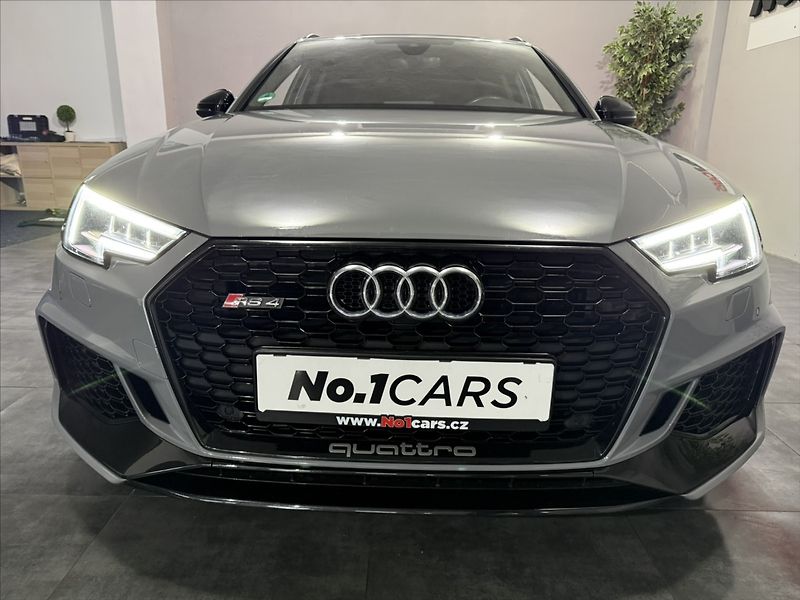 Audi RS 4 2,9   TFSI 450HP QUATTRO ALCA - fotka 42 z 45