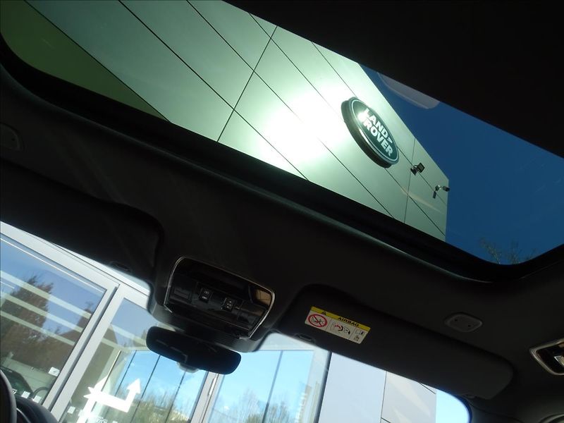 Land Rover Range Rover Sport 3,0 D250 DYNAMIC SE - fotka 24 z 36