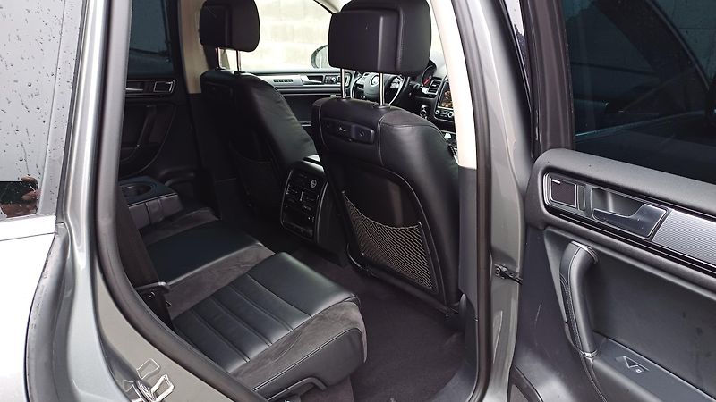 Volkswagen Touareg 3.0 TDI 193kW R-LINE-WEBASTO- - fotka 12 z 50